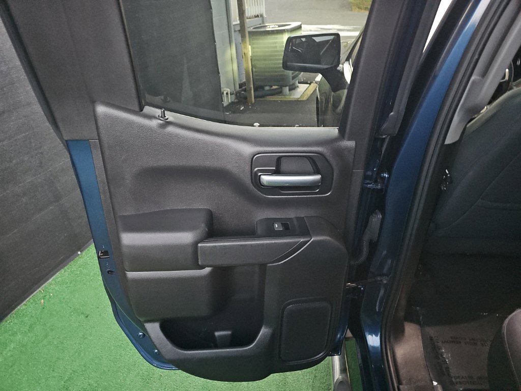 Used 2019 Chevrolet Silverado 1500 LT w/ All-Star Edition AWD/4WD image 34