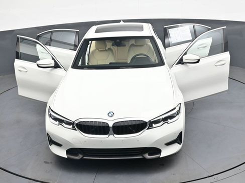 Used 2019 BMW 330i xDrive Sedan w/ Convenience Package AWD/4WD image 38