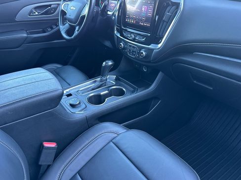 Used 2020 Chevrolet Traverse LT w/ LPO, Blackout Package image 21