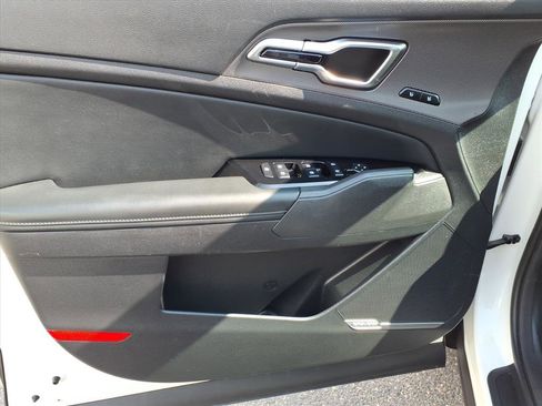 Used 2023 Kia Sportage SX Prestige image 14