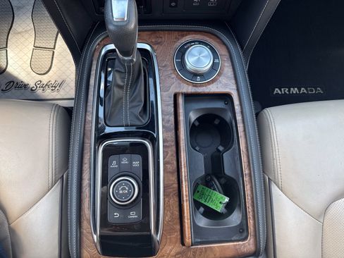 Used 2022 Nissan Armada SL w/ Captain's Chairs Package AWD/4WD image 20