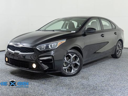 Used 2020 Kia Forte LXS image 3
