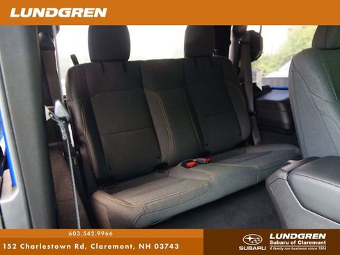 Used 2025 Jeep Wrangler Sport AWD/4WD image 25