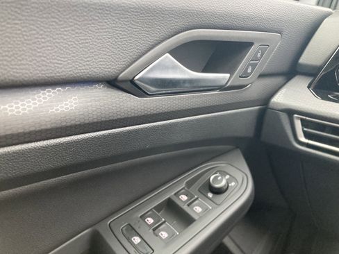 Used 2023 Volkswagen GTI Autobahn image 16