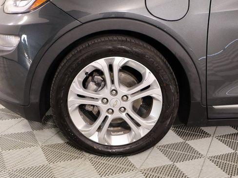 Used 2017 Chevrolet Bolt LT image 17