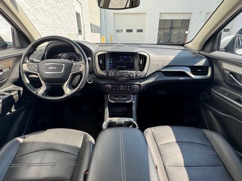 Used 2024 GMC Terrain Denali w/ Denali Premium Package AWD/4WD image 13
