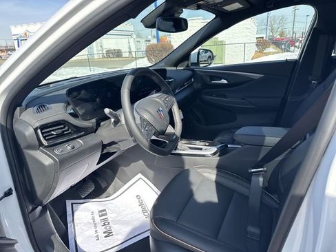 New 2026 Buick Envista Avenir image 11