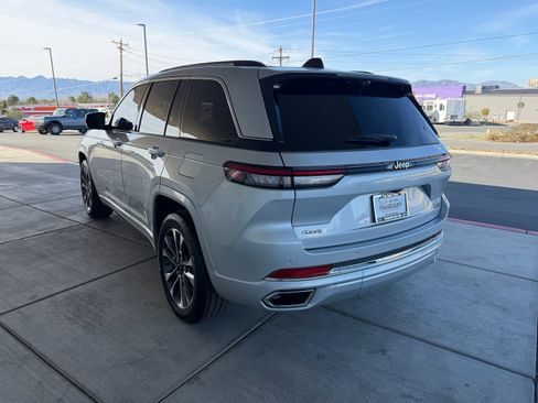 Used 2023 Jeep Grand Cherokee Overland w/ Adv Protech Group III image 5