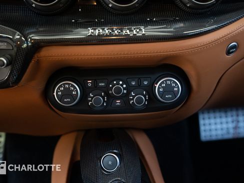 Used 2014 Ferrari F12 Berlinetta RWD image 28