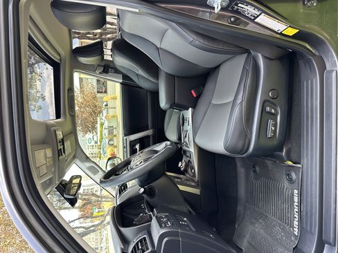 Used 2020 Toyota 4Runner SR5 Premium w/ Moonroof Package image 17