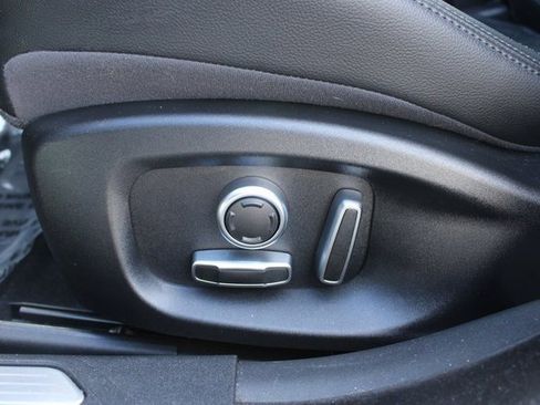 Used 2020 Jaguar XE S image 14