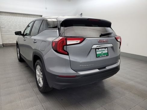 Used 2024 GMC Terrain SLE FWD image 5