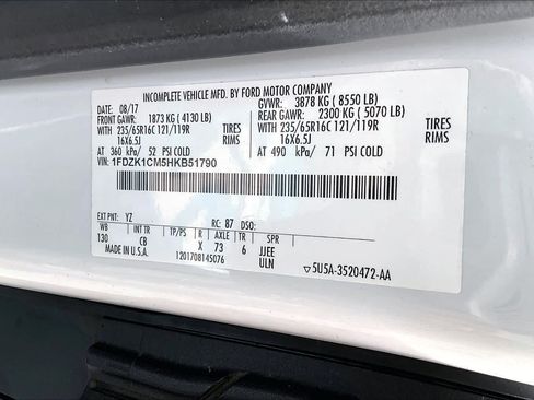 Used 2017 Ford Transit 150 XLT RWD image 39