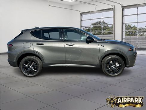 New 2023 Dodge Hornet GT Plus w/ Tech Pack Plus w/o Parking image 3