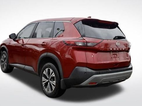 Used 2023 Nissan Rogue SL w/ SL Premium Package image 12