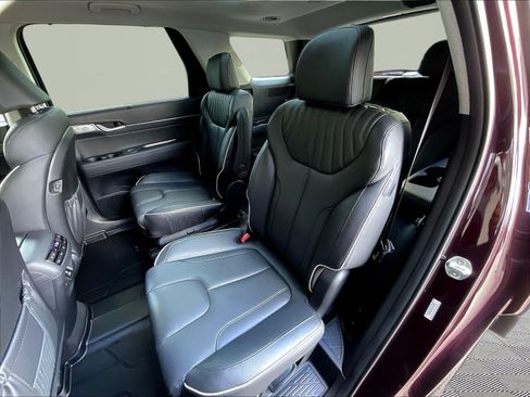Used 2024 Hyundai Palisade Limited AWD/4WD image 22