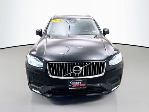 Used 2023 Volvo XC90 B6 Core w/ Climate Package image 2