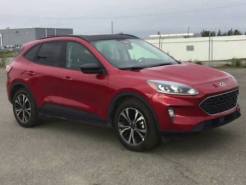 Used 2022 Ford Escape SEL w/ SEL Stealth AWD Package image 2