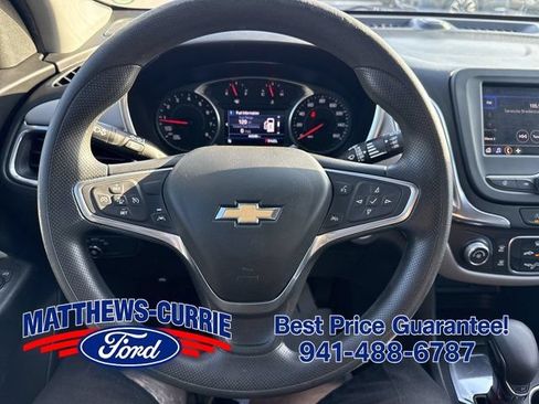 Used 2022 Chevrolet Equinox LS w/ LS Convenience Package FWD image 16