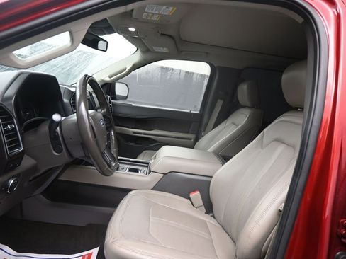 Used 2019 Ford Expedition Limited w/ Driver Assistance Package image 22