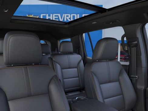 New 2026 Chevrolet Traverse High Country w/ LPO, Floor Liner Package image 25