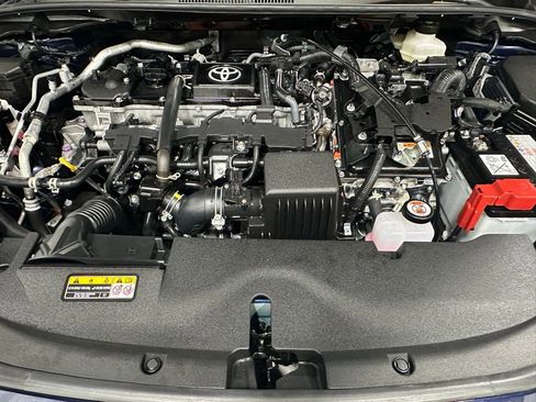 Used 2025 Toyota Corolla LE image 65