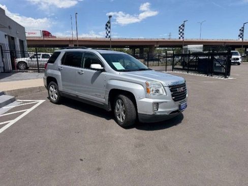Used 2017 GMC Terrain SLE w/ Convenience Package FWD image 16