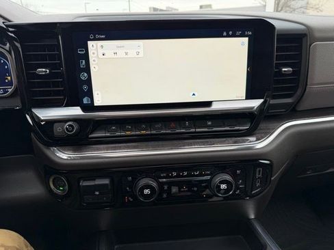 Used 2023 Chevrolet Silverado 1500 LTZ w/ LTZ Premium Package image 19