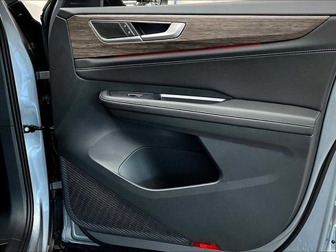 New 2026 Volkswagen Atlas SEL image 30