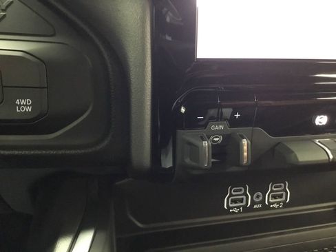 New 2026 RAM 2500 Laramie w/ Night Edition image 40