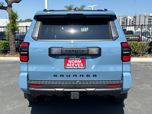 New 2026 Toyota 4Runner SR5 image 9