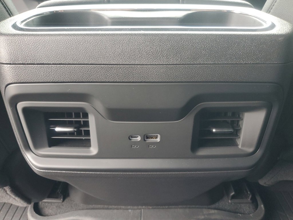 Used 2025 Chevrolet Silverado 1500 LT Trail Boss AWD/4WD image 17