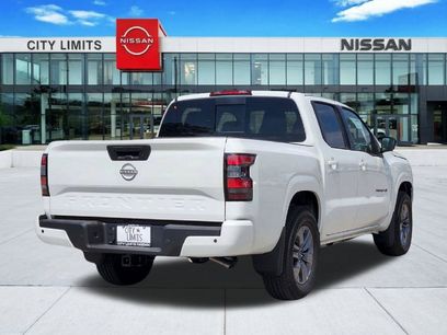 New 2027 Nissan Frontier SV w/ SV Convenience Package