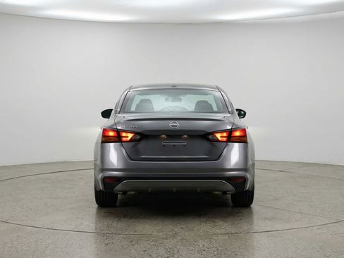 Used 2025 Nissan Altima 2.5 SV FWD image 7