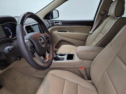 Used 2018 Jeep Grand Cherokee Overland image 17