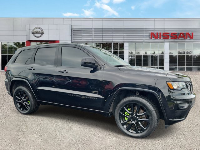 Used 2022 Jeep Grand Cherokee Laredo AWD/4WD image 11