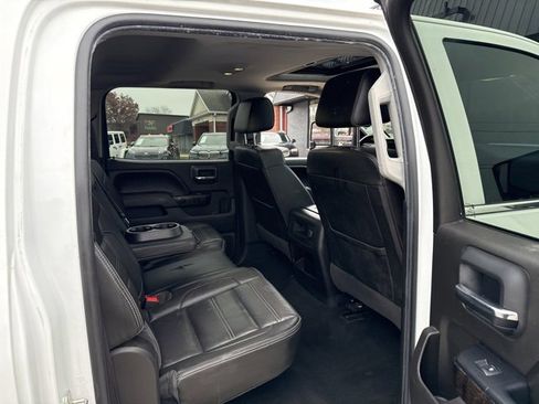 Used 2016 GMC Sierra 2500 Denali w/ Suspension Package, Off-Road image 43