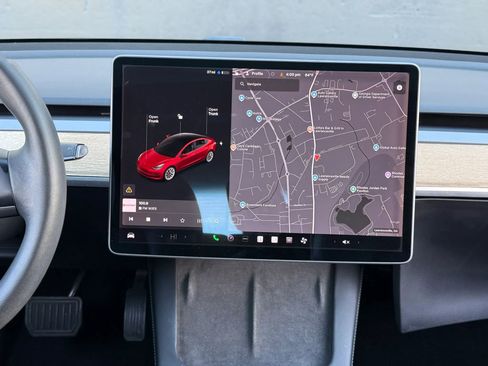 Used 2021 Tesla Model 3 Standard Range Plus image 16