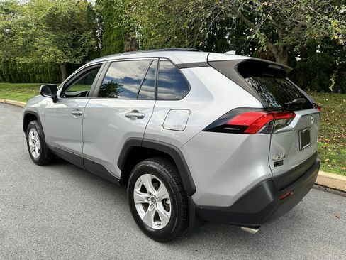 Used 2020 Toyota RAV4 XLE w/ Convenience Package AWD/4WD image 29