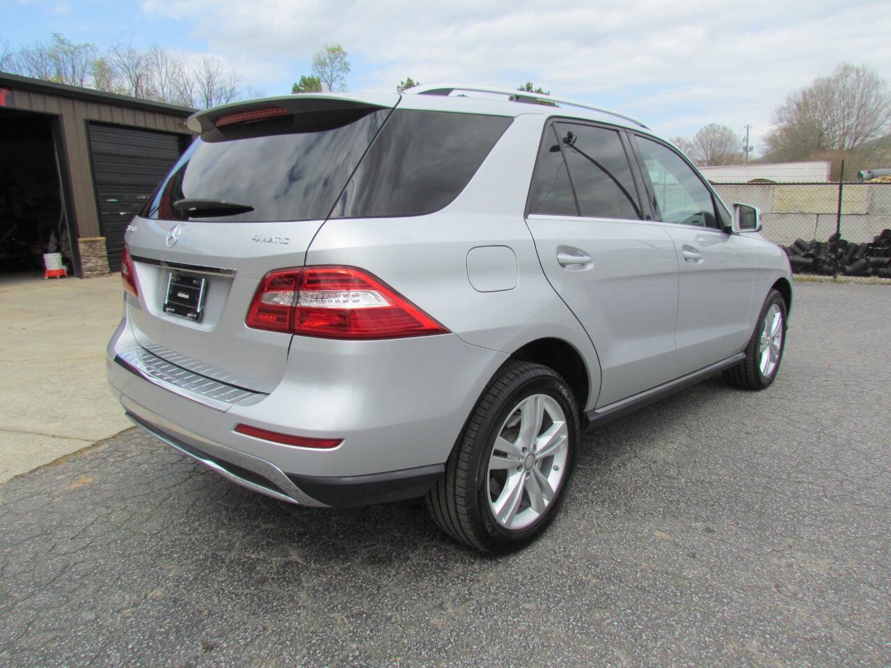 Used 2014 Mercedes-Benz ML 350 4MATIC image 7