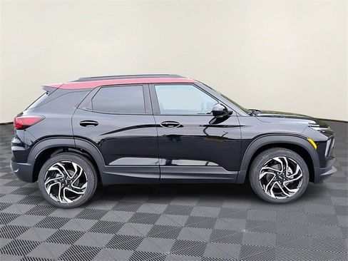 New 2025 Chevrolet TrailBlazer RS w/ Convenience Package image 5