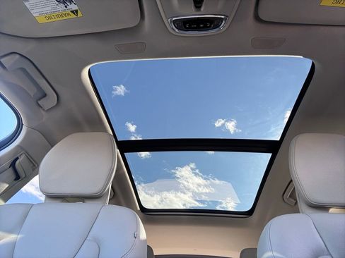 Used 2020 Volvo XC60 T5 Momentum w/ Protection Package Premier image 44