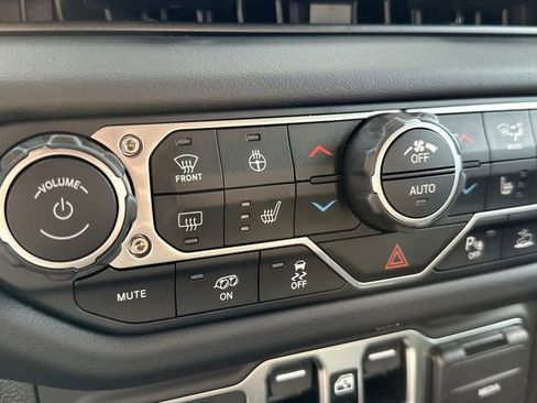 New 2025 Jeep Wrangler Unlimited Rubicon 392 AWD/4WD image 23