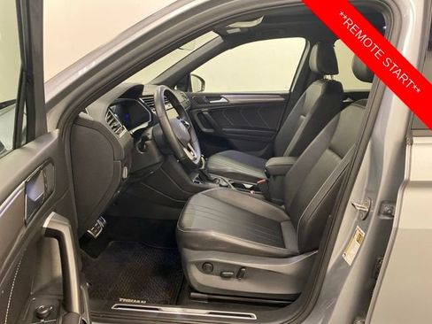 Used 2024 Volkswagen Tiguan SE R-Line AWD/4WD image 8