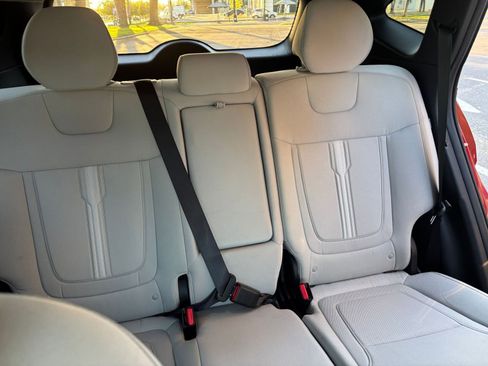 Used 2025 Hyundai Tucson SEL image 32