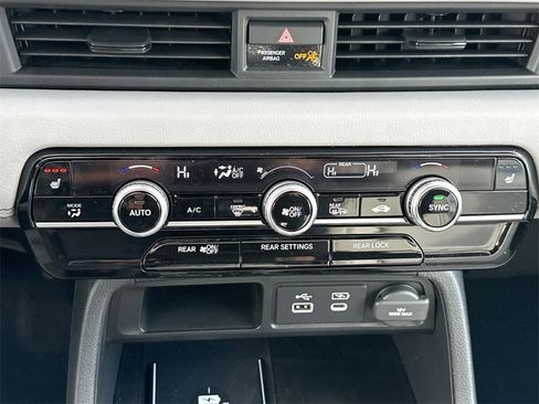 New 2025 Honda Pilot EX-L image 16