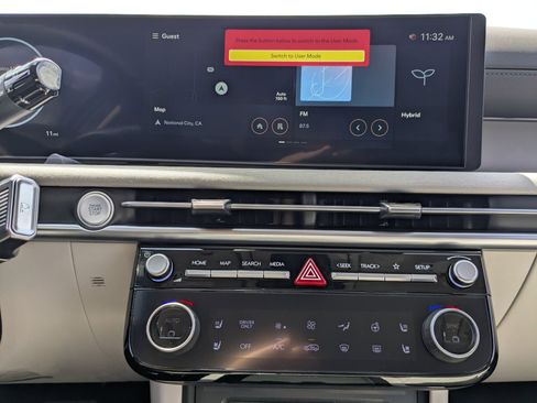 New 2025 Hyundai Tucson Limited image 10