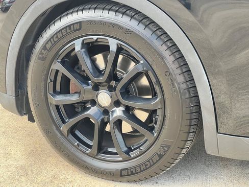 Used 2018 Maserati Levante AWD/4WD image 50