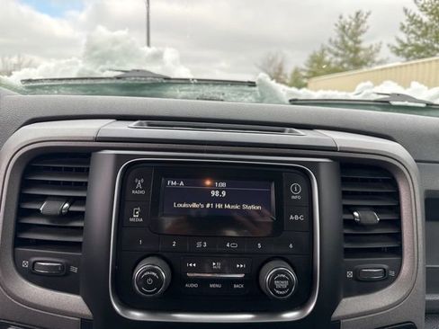 Used 2016 RAM 1500 Express image 20