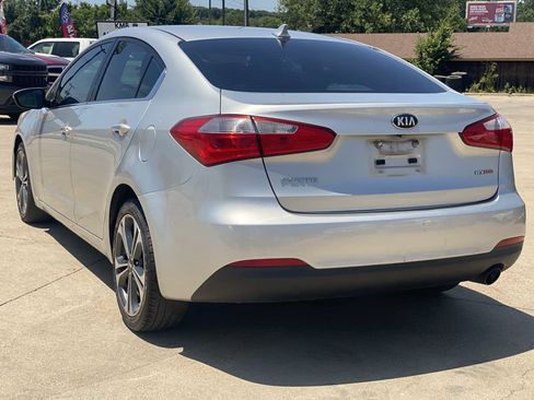 Used 2015 Kia Forte EX w/ UVO Package W/17" Alloys FWD image 7
